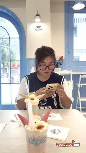 ����Ƭ�ĺ��v